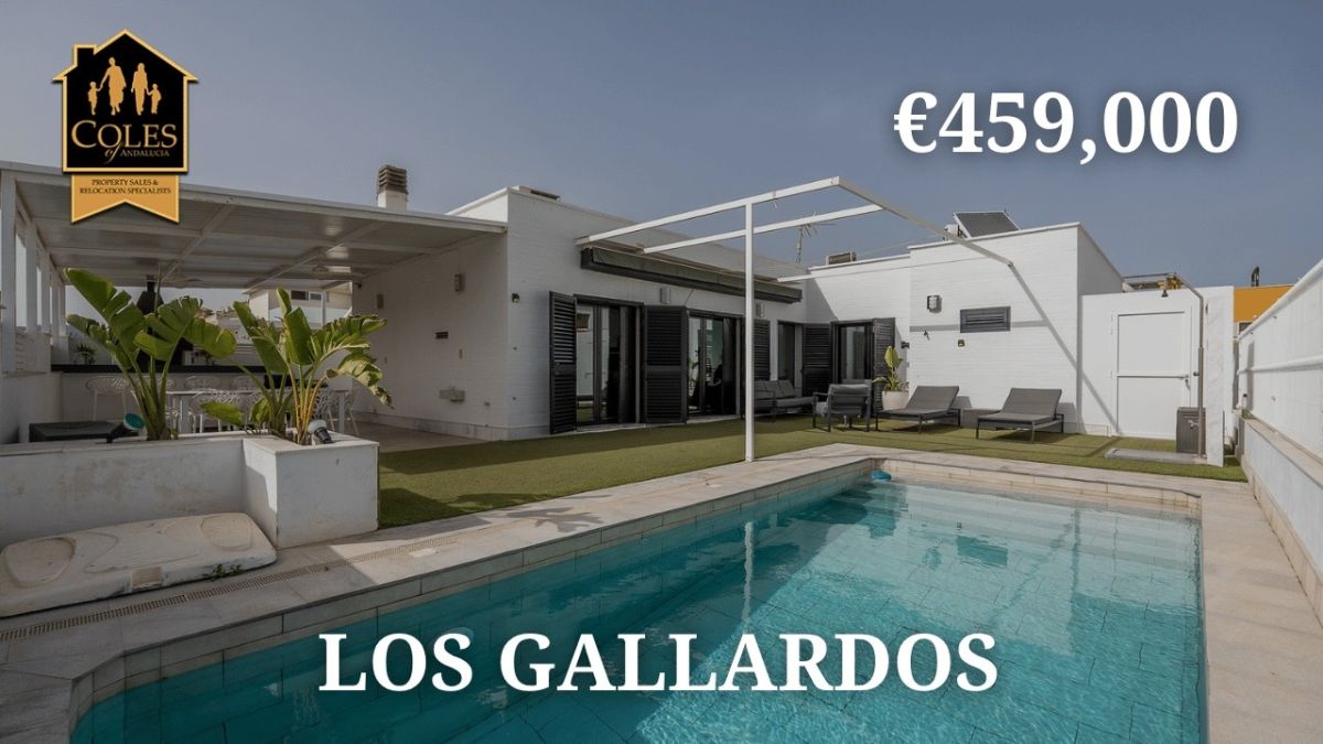 Luxusná moderná vila v Los Gallardos: Dokonalé spojenie architektúry a pohodlia