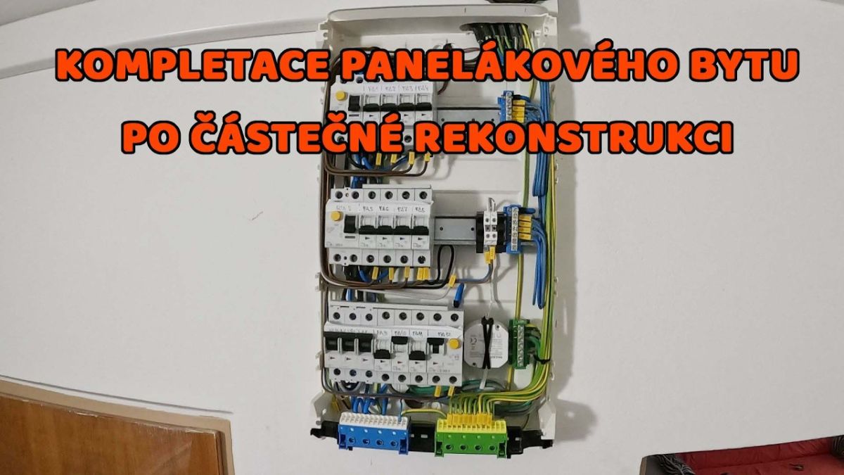 Nový život v panelovom byte: Hra svetla a materiálov