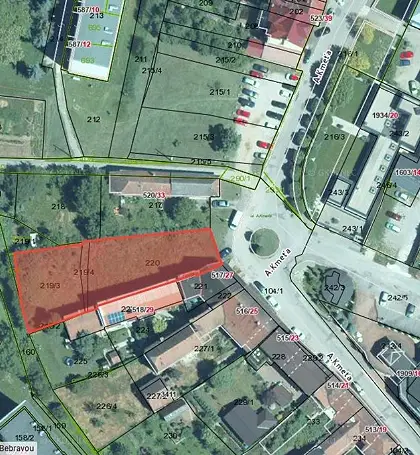 Investičný stavebný pozemok v centre Bánoviec nad Bebravou