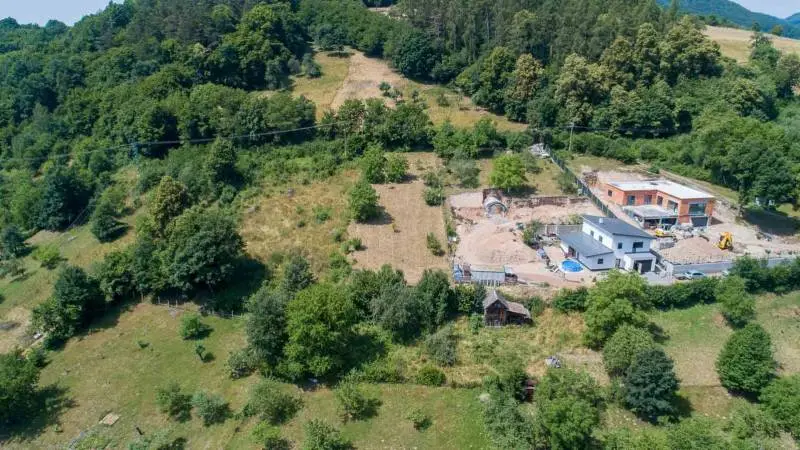 Pozemok na výstavbu rodinného domu v Novej Bani, okres Žarnovica – foto 3