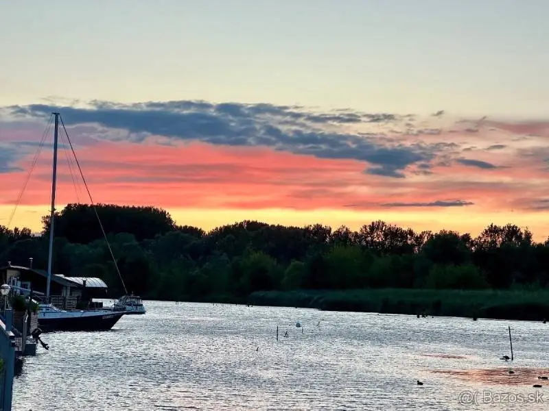 Kúpte si štýlový hausbót – foto 17