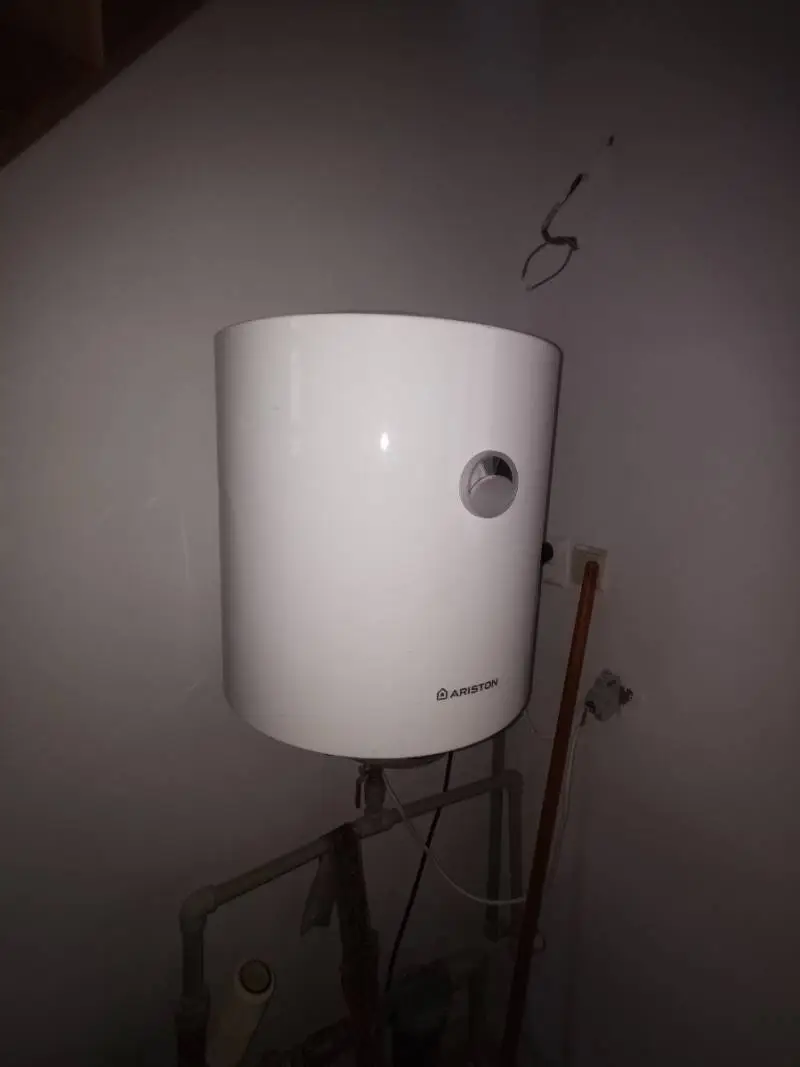 Rodinný dom – 2 Časti domu, stodola, pozemok 658 m² – foto 14