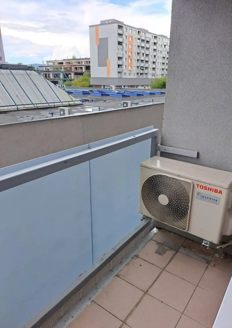 Prenájom dvojkancelárie (50 m²) po rek. Seberiniho ul. Ružinov – foto 6