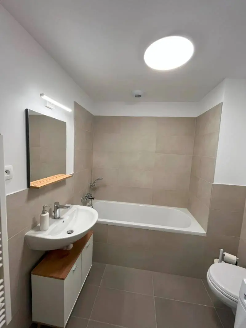 Na prenájom: štýlový 2-izbový byt s balkónom, garážou a kobkou – Ovočné SADY – foto 9