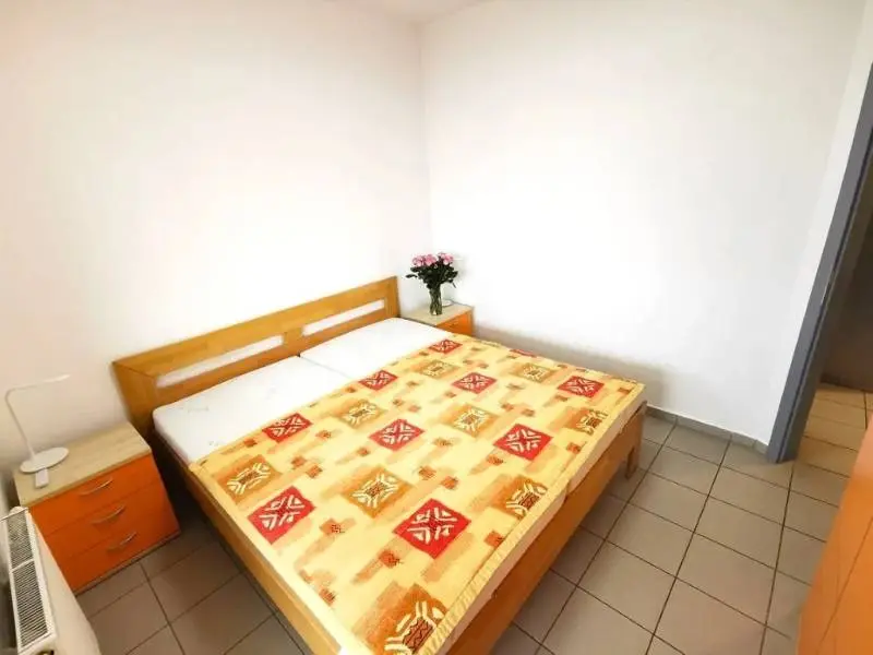 Prenájom: 2-izbový byt s veľkou zasklenou terasou – Bratislava – foto 5