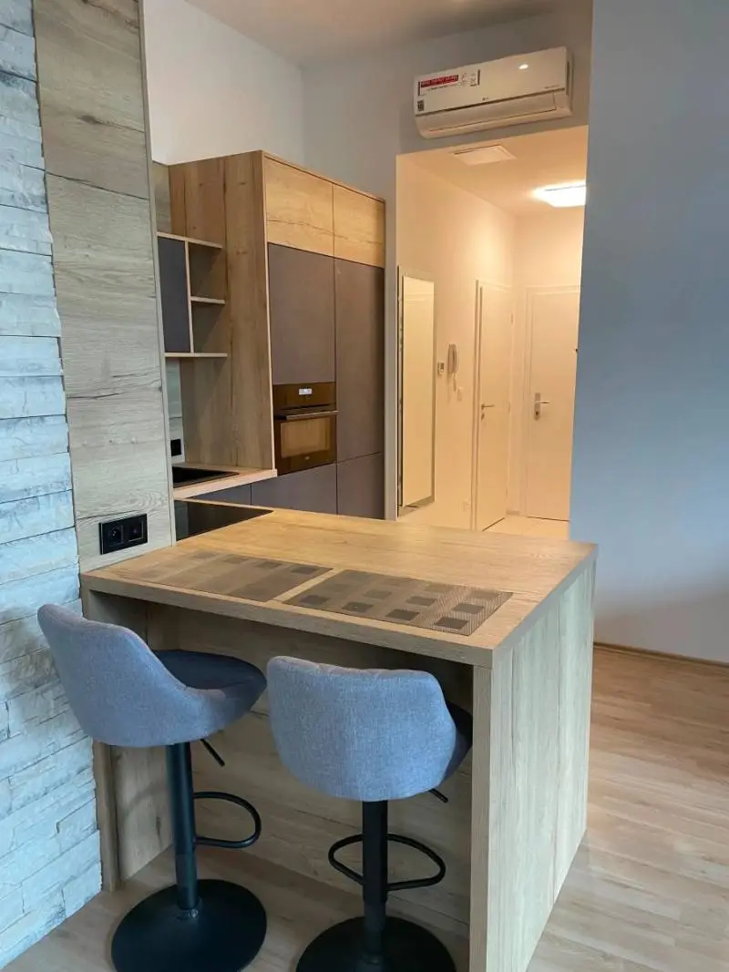 Moderný 2-izbový byt s veľkorysou terasou (50 m²) – Citypark Ružinov – foto 4