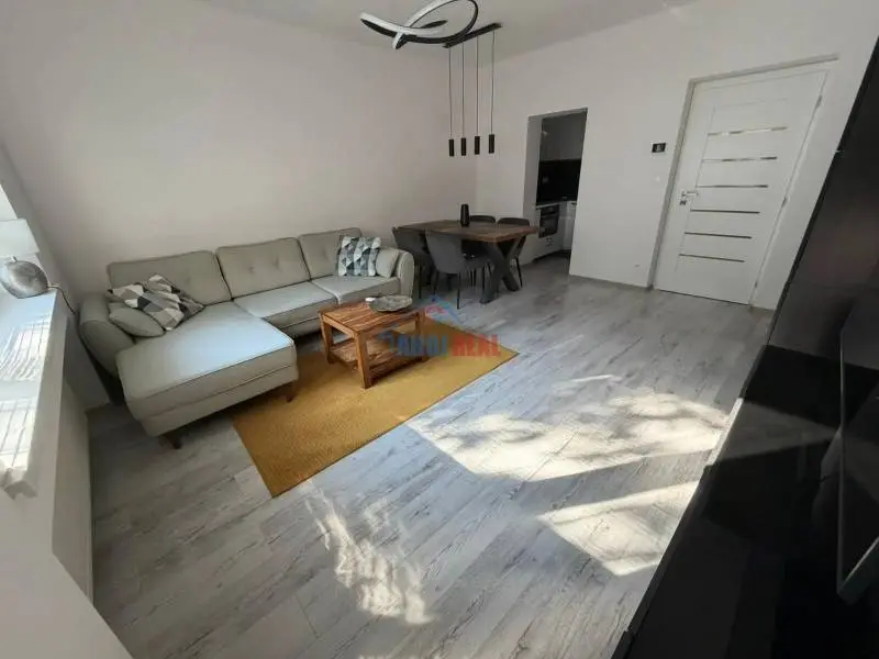Biely KRÍŽ Račianská 2-izb novo zariadený byt – foto 3