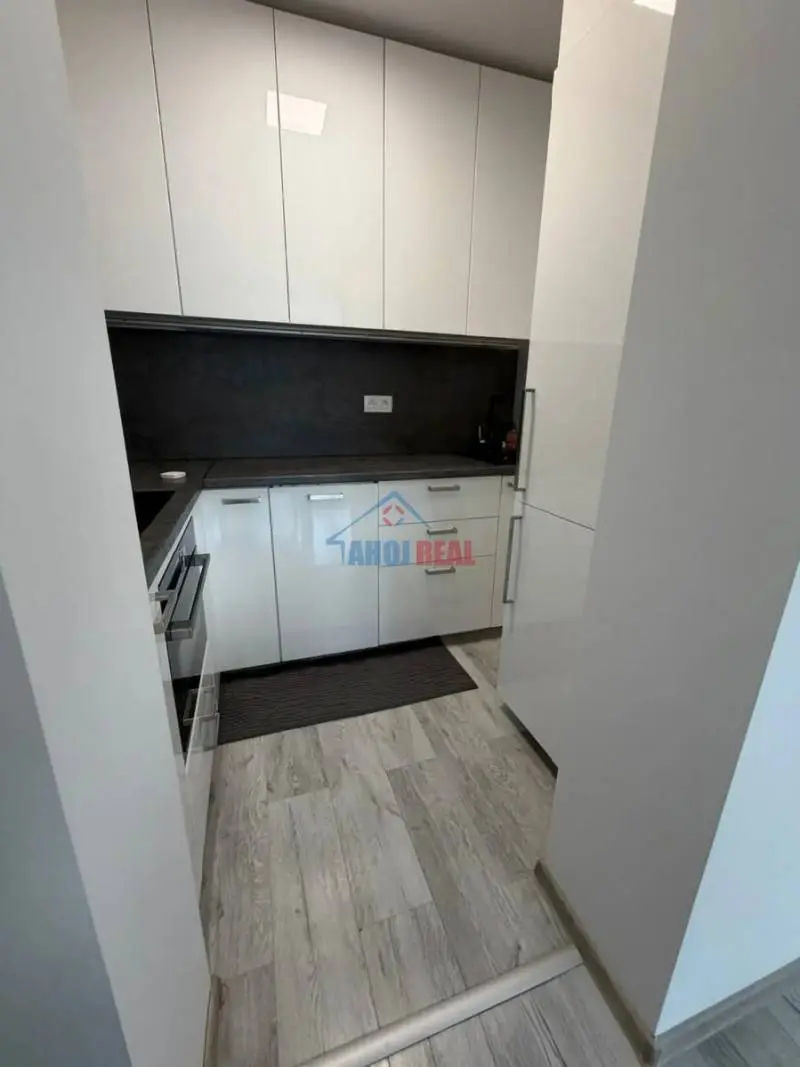 Biely KRÍŽ Račianská 2-izb novo zariadený byt – foto 5