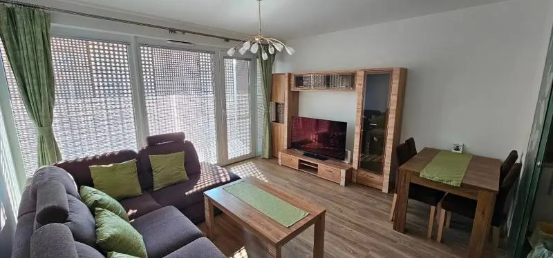 Exkluzívne na prenájom – Štýlový 2-izbový byt s garážou a loggiou v TOP lokalite račianske MÝTO – foto 5
