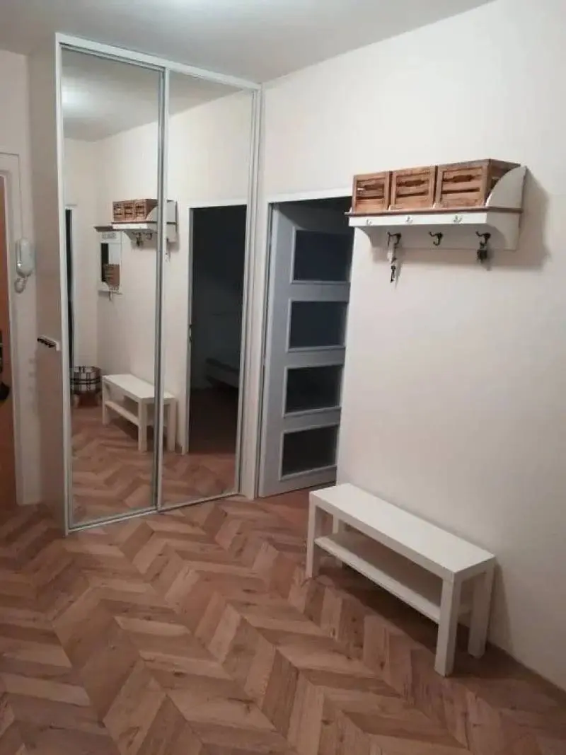 Svetlý 2-izbový byt s panoramatickým výhľadom pri Poluse – 850 € Vrátane energií Svetlý 2-izbový – foto 6