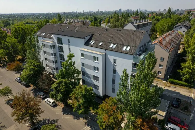 Priestranný 3-izbový byt s loggiou a parkovacím miestom v Rači na predaj – foto 15