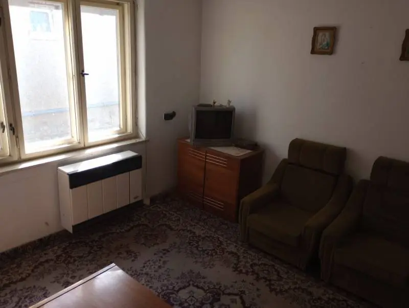 Rodinný dom s pozemkom v obci Kučín – foto 16