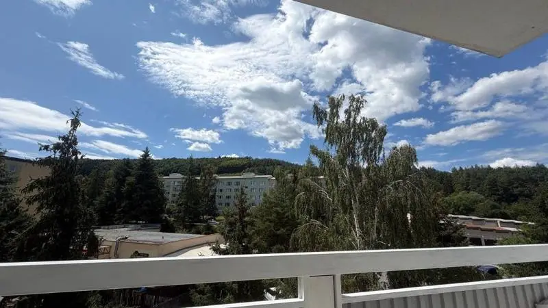 Nádherný, kompletne novozrekonštruovaný 2-izbový byt s balkónom – Zvolen – foto 15
