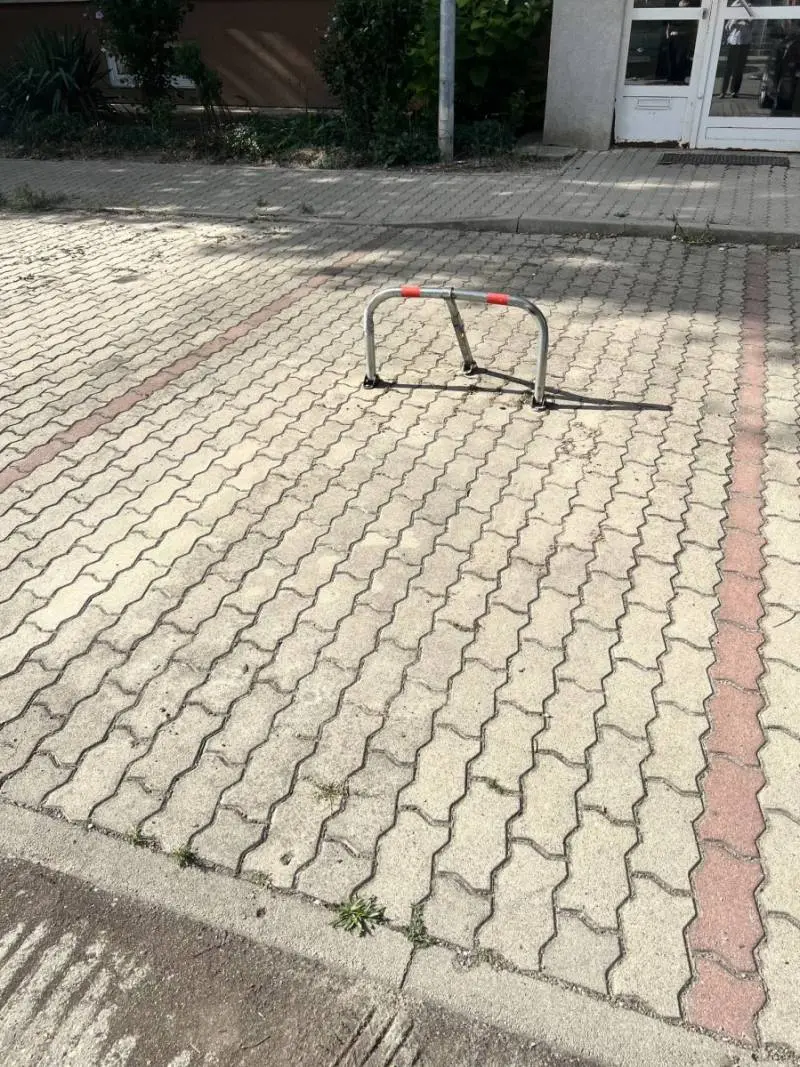 Na predaj zariadený 1,5i byt s parkovaním a terasou na ul. – foto 12