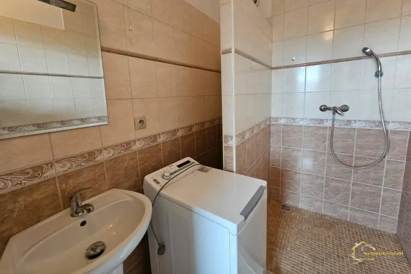 4-izbový byt s dvomi balkónmi, 86 m² – Ilava, Medňanská ul. – foto 9
