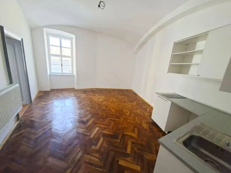 Prenájom 4i nezar. Bytu na konvetnej ul. V starom meste – foto 4