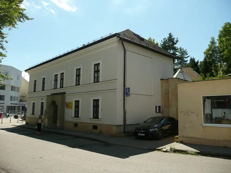 Obchodný priestor - Budova na predaj 797 m² Prievidza – foto 4