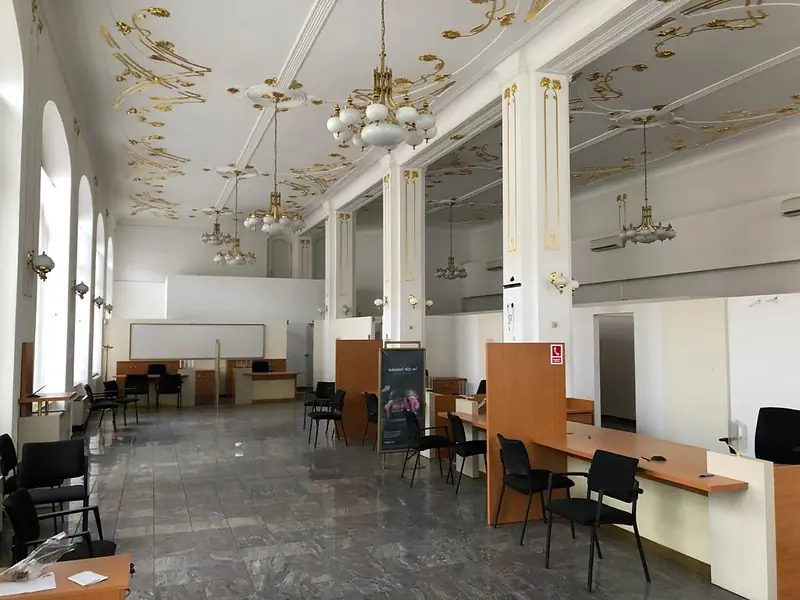 Obchodný priestor na predaj alebo prenájom Lučenec 821 m² – foto 4