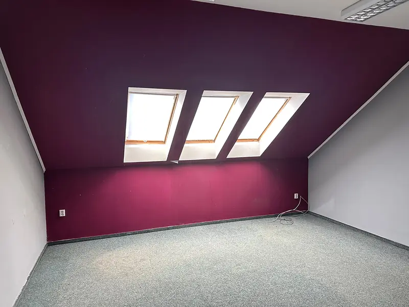 Obchodný priestor na predaj alebo prenájom Lučenec 821 m² – foto 6