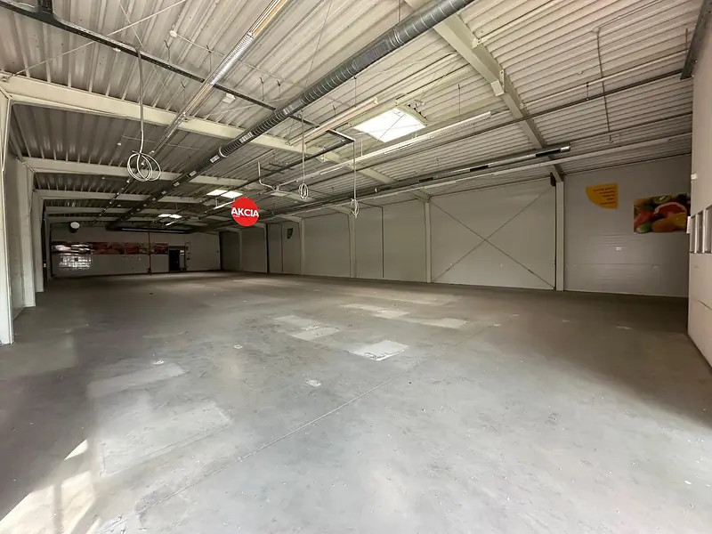 Obchodný priestor na predaj alebo prenájom Hurbanovo 937 m²+ – foto 6