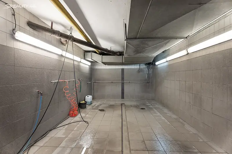 Predaj zabehnutej ručnej autoumyvárne a detailingu – Praha 1 – foto 3