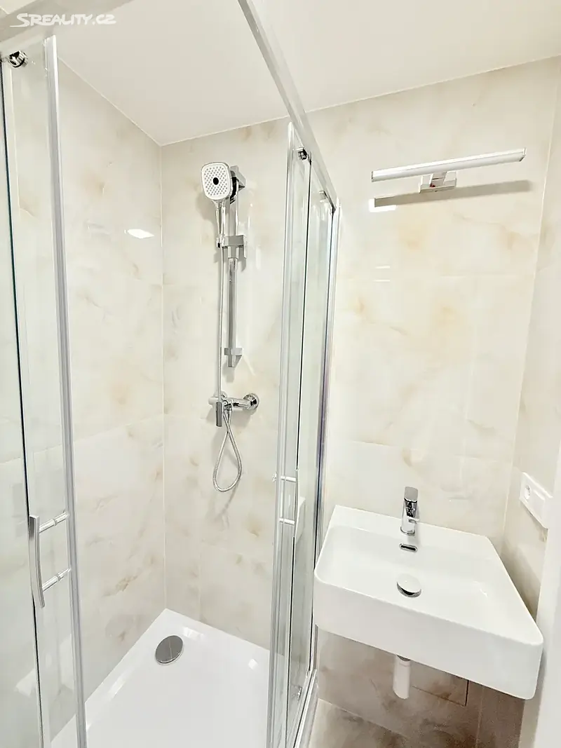 Predaj bytu 1+kk, 26 m² – Praha 7, holešovice, po rekonštrukcii – foto 7