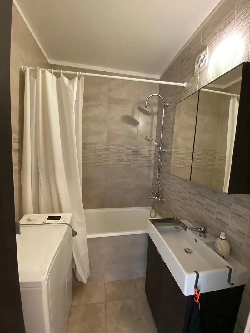 Prenájom – Slnečná garsónka s veľkou loggiou po rekonštrukcii, Lachova ulica – foto 7