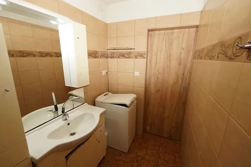 Zrrekonštruovaný RD s rovinatým pozemkom /1673 m² / Hriňová – foto 9