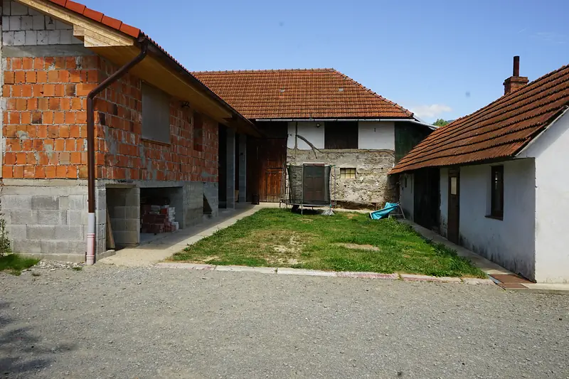 Zrrekonštruovaný RD s rovinatým pozemkom /1673 m² / Hriňová – foto 11