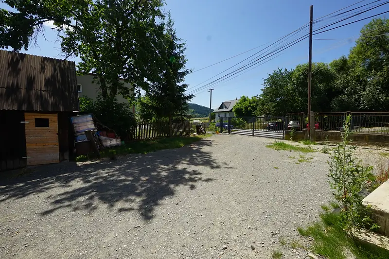 Zrrekonštruovaný RD s rovinatým pozemkom /1673 m² / Hriňová – foto 19