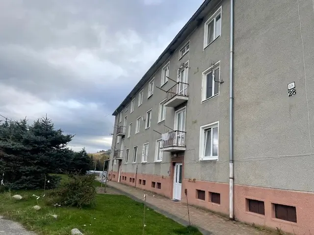 Super 2i byt s balkónom a zariadením v Závadke nad Hronom – foto 19