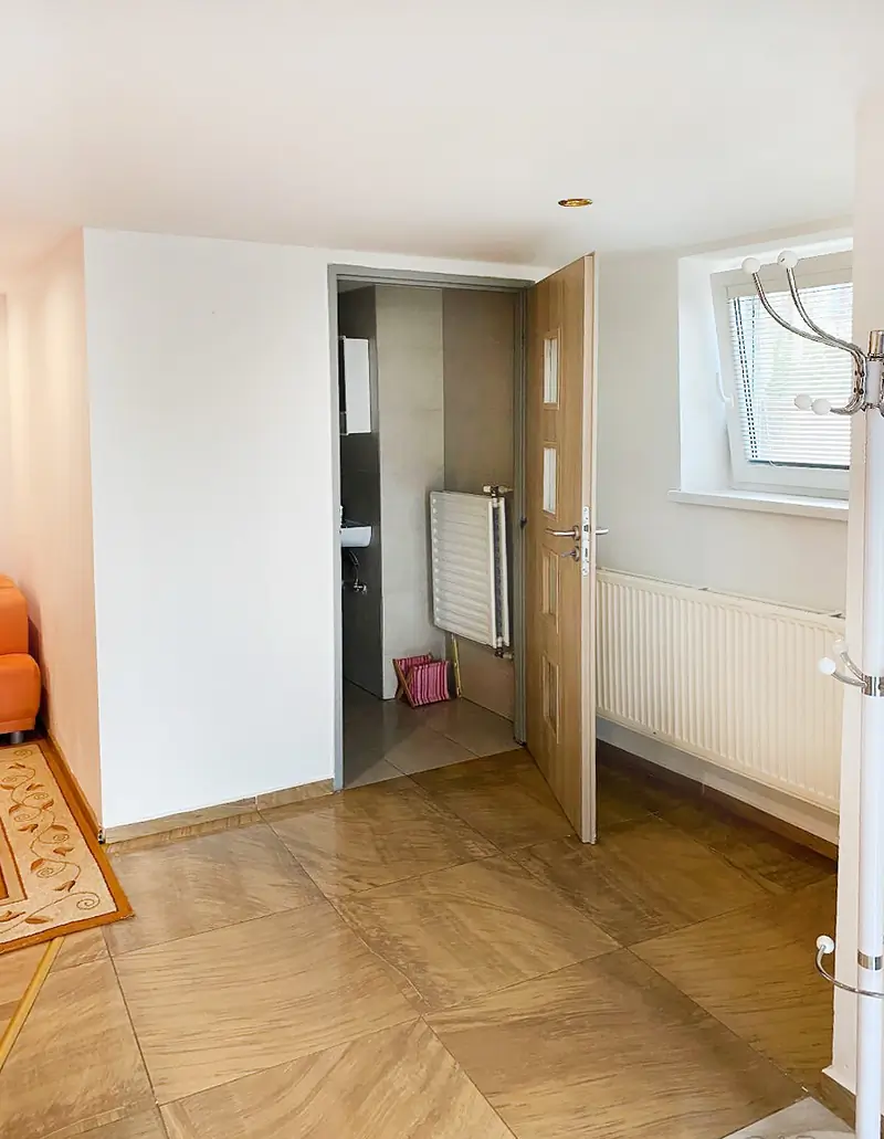 Ponúkame na prenájom veľkú garsónku na Slnečnej ul. – foto 4