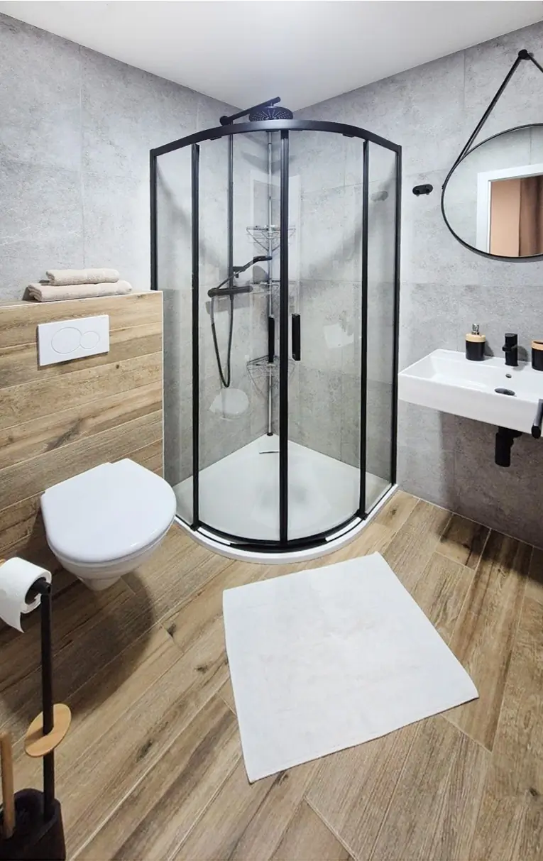 Ponúkame na prenájom veľký rodinný dom so zariadením v Košických Oľšanoch. – foto 7
