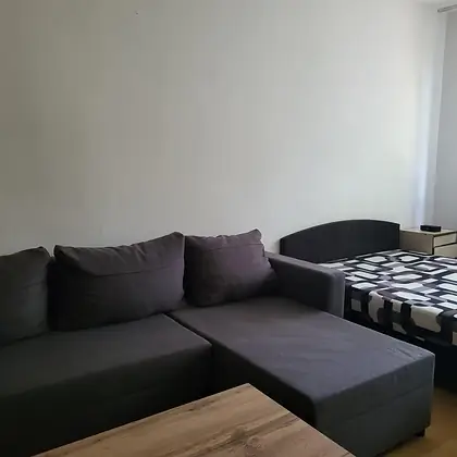 Prenájom, príjemný 1-izbový byt po rekonštrukcii – Hanulova ulica, Bratislava-Dúbravka 38 m²
