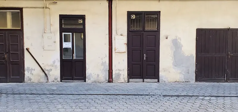 Nebytový priestor 24,54 m² v centre – Prenájom – foto 6