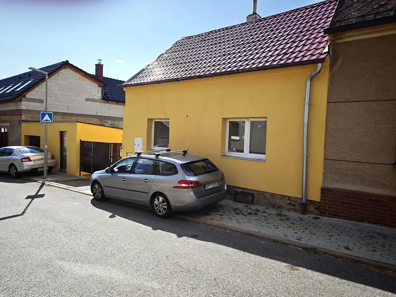 Pronajmu RD po rekonstrukci 2+1 Jinočany Praha Západ '( u Prahy 5 stodůlky) – foto 2