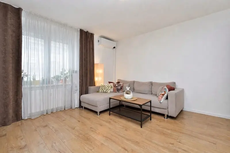 Ružinov – Prievozská, štýlový 2-izbový byt po rekonštrukcii, 2× klimatizácia, parkovanie – foto 4