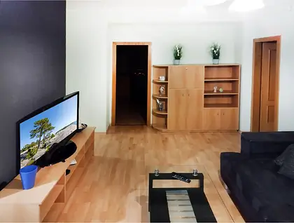 Ponúkame na prenájom 3 izbový, tehlový byt na Srbskej ulici.