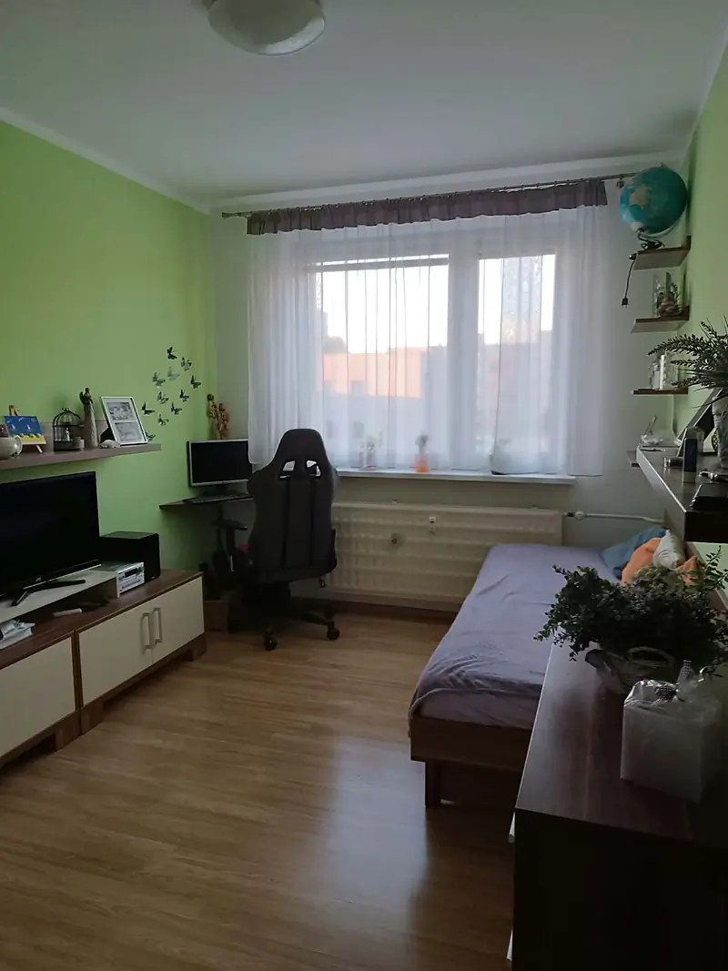 Slnečný 3 izbový byt s loggiou – foto 11