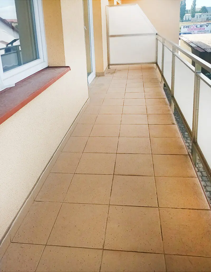 Ponúkame na prenájom veľký apartmán s loggiou na Watsonovej ul. – foto 7