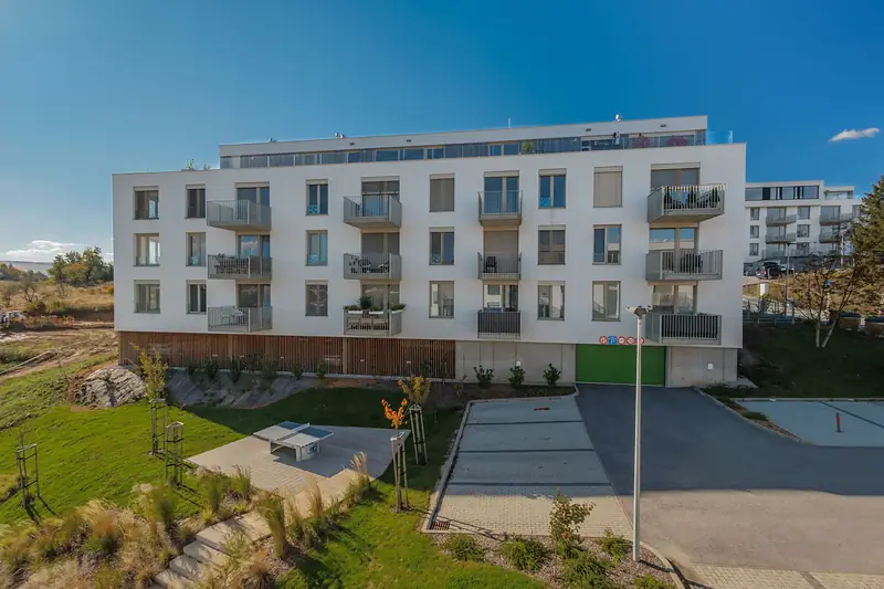 1-izbový byt s balkónom a garážovým parkovaním – foto 12